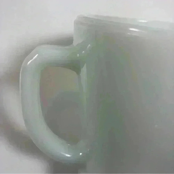 Set of  2 Vintage Oven-Proof Anchor Hocking milk glass mugs 1212 - Picture 8 of 8